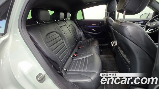 Mercedes-Benz GLC-Class GLC300 4MATIC Premium Coupe