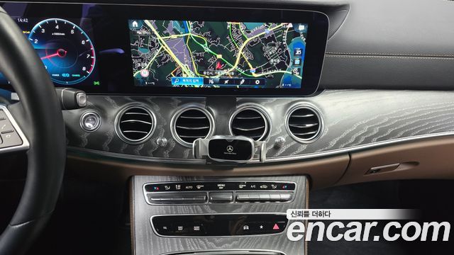 Mercedes-Benz E-Class E350 4MATIC Avantgarde