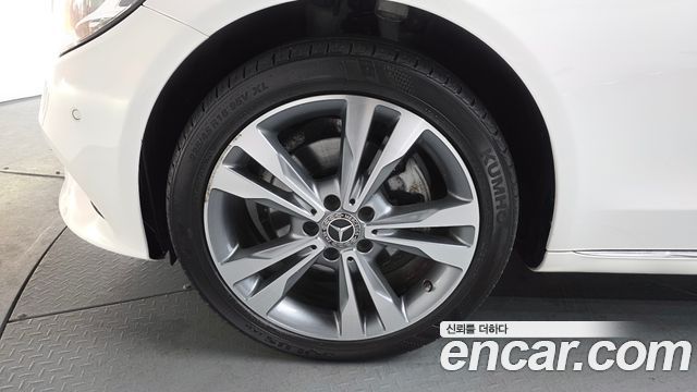 Mercedes-Benz C-Class W205 C220 d 4MATIC