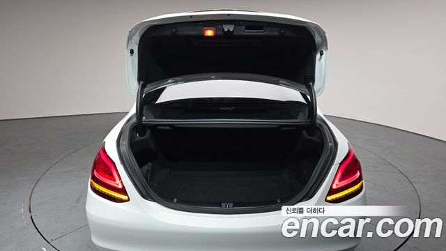 Mercedes-Benz C-Class W205 C220 d 4MATIC