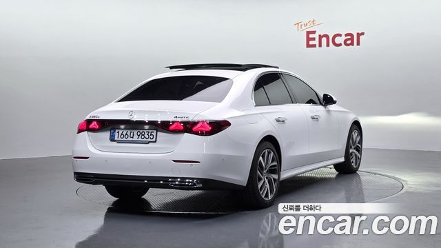 Mercedes-Benz E-Class E220d 4MATIC Exclusive