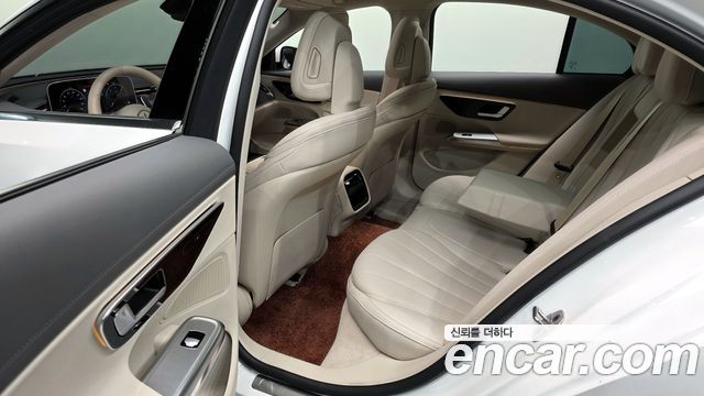 Mercedes-Benz E-Class E220d 4MATIC Exclusive