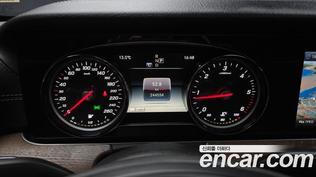 Mercedes-Benz E-Class E220d Exclusive