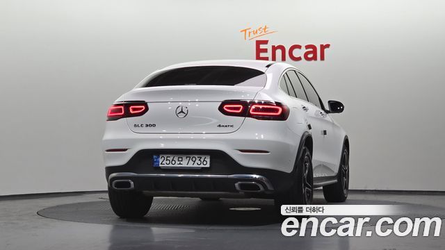 Mercedes-Benz GLC-Class GCL300 4MATIC Coupe