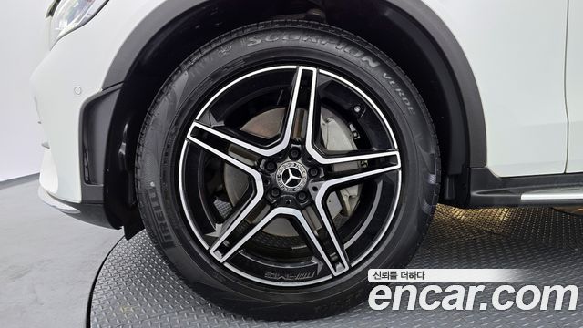 Mercedes-Benz GLC-Class GCL300 4MATIC Coupe
