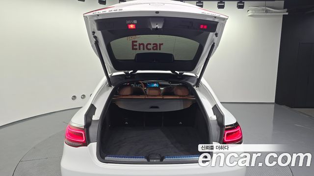 Mercedes-Benz GLC-Class GCL300 4MATIC Coupe