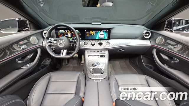 Mercedes-Benz E-Class E350 4MATIC AMG Line