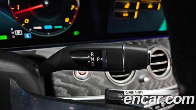 Mercedes-Benz E-Class E350 4MATIC AMG Line
