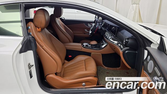 Mercedes-Benz E-Class E400 4MATIC Coupe