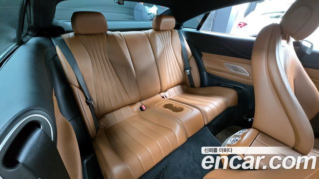 Mercedes-Benz E-Class E400 4MATIC Coupe