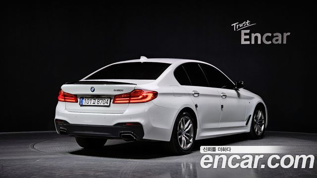 BMW 5-Series 530i M Sport Package Plus