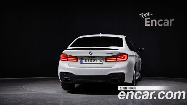 BMW 5-Series 530i M Sport Package Plus