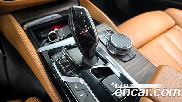 BMW 5-Series 530i M Sport Package Plus