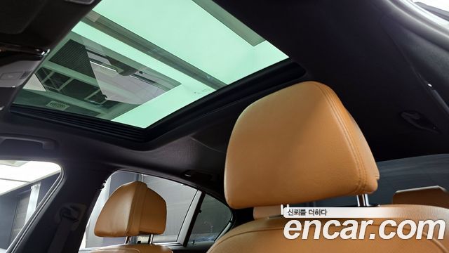 BMW 5-Series 530i M Sport Package Plus