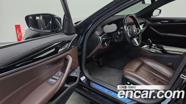 BMW 5-Series 523d xDrive M Sport
