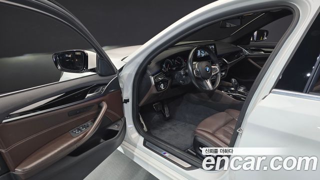 BMW 5-Series 520d M Sport Package Plus