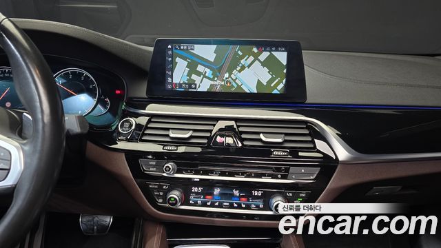 BMW 5-Series 520d M Sport Package Plus