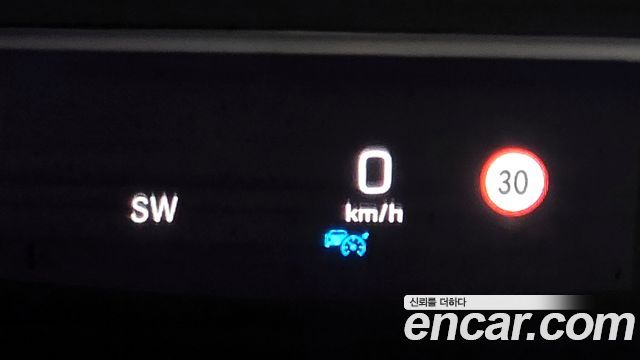 Mercedes-Benz E-Class E300 4MATIC Exclusive