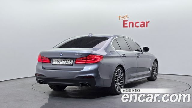 BMW 5-Series 530i M Sport Package Plus