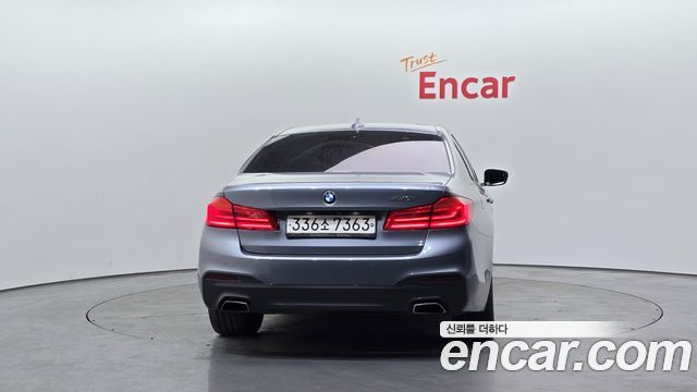 BMW 5-Series 530i M Sport Package Plus