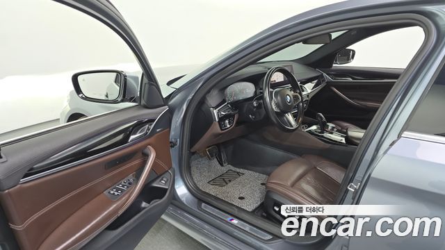 BMW 5-Series 530i M Sport Package Plus