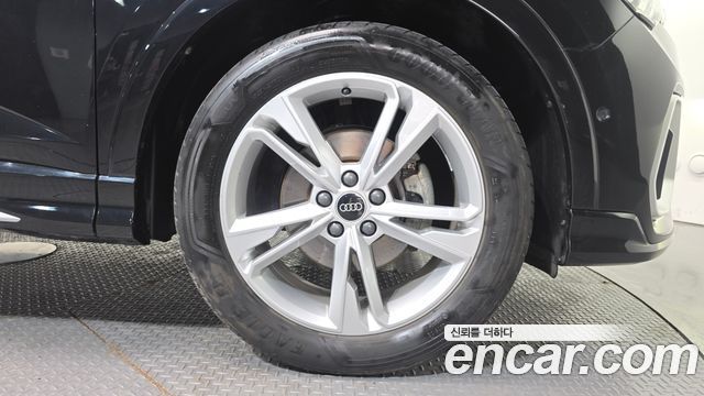 Audi Q3 35 TDI Premium Sportback