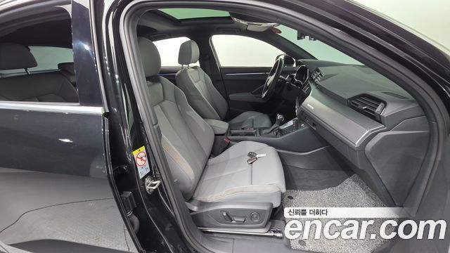 Audi Q3 35 TDI Premium Sportback