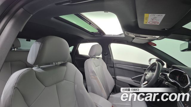 Audi Q3 35 TDI Premium Sportback