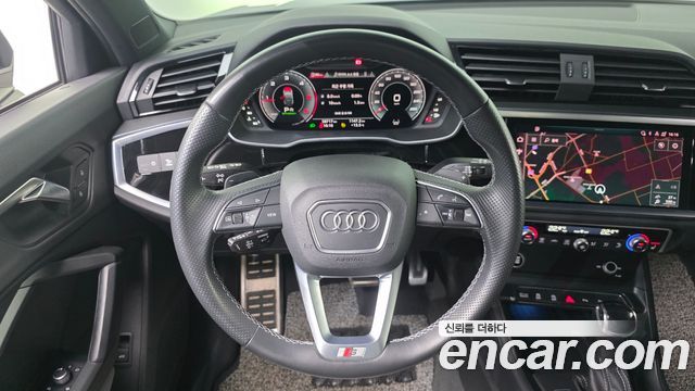 Audi Q3 35 TDI Premium Sportback
