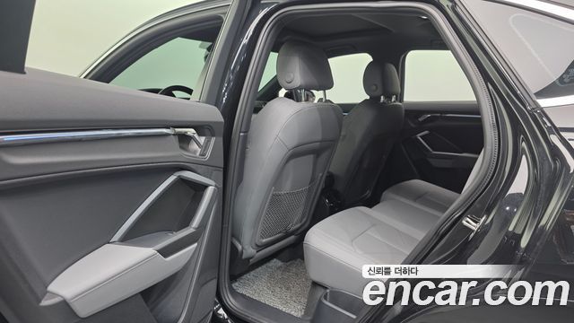 Audi Q3 35 TDI Premium Sportback
