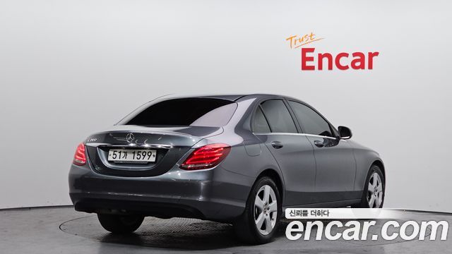 Mercedes-Benz C-Class W205 C200