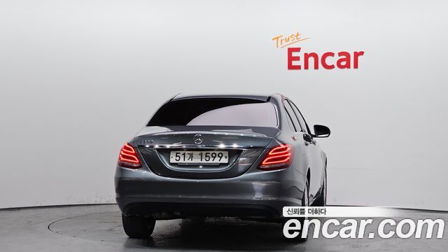 Mercedes-Benz C-Class W205 C200