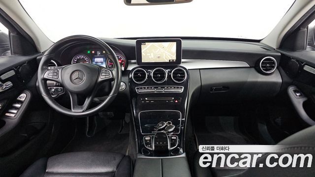 Mercedes-Benz C-Class W205 C200