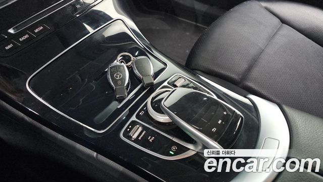Mercedes-Benz C-Class W205 C200