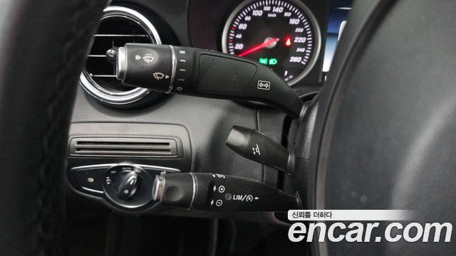 Mercedes-Benz C-Class W205 C200