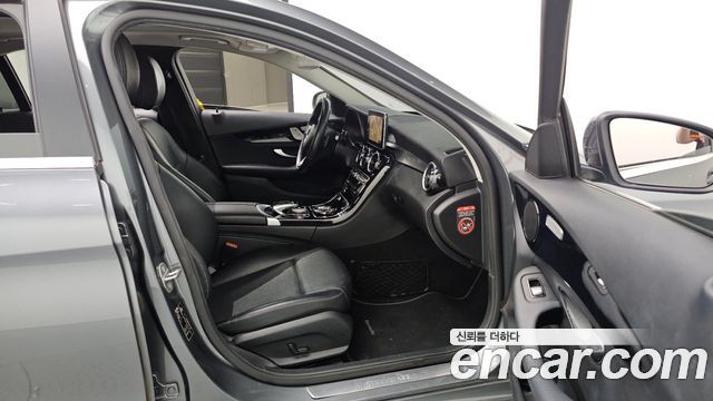 Mercedes-Benz C-Class W205 C200