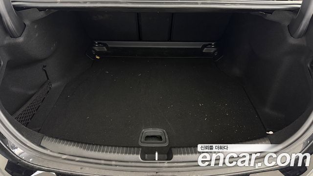 Mercedes-Benz C-Class C200 Avantgarde