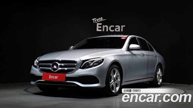 Mercedes-Benz E-Class E220d 4MATIC Avantgarde