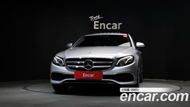 Mercedes-Benz E-Class W213 E220d 4MATIC Avantgarde