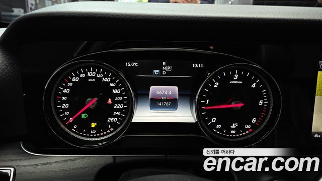 Mercedes-Benz E-Class W213 E220d 4MATIC Avantgarde