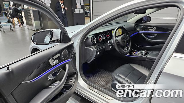 Mercedes-Benz E-Class W213 E220d 4MATIC Avantgarde