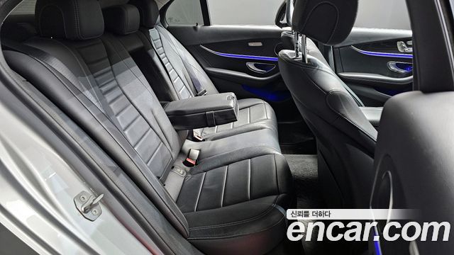 Mercedes-Benz E-Class W213 E220d 4MATIC Avantgarde