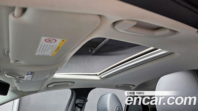 Mercedes-Benz E-Class W213 E220d 4MATIC Avantgarde