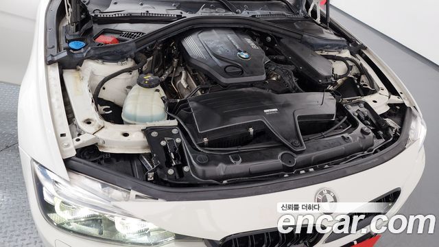 BMW 3-Series 320d M Sport Shadow