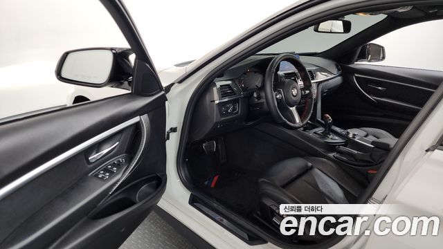 BMW 3-Series 320d M Sport Shadow