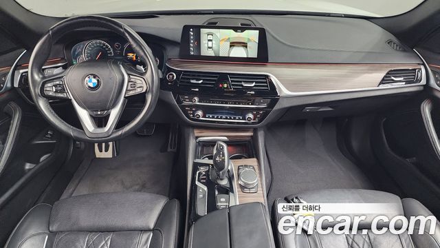 BMW 5-Series 520d xDrive M Sport Package Plus