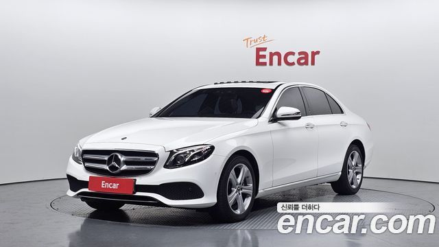 Mercedes-Benz E-Class E220d 4MATIC Avantgarde