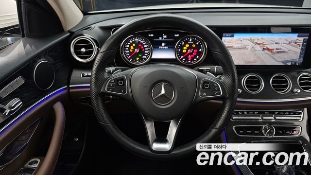 Mercedes-Benz E-Class E220d 4MATIC Avantgarde