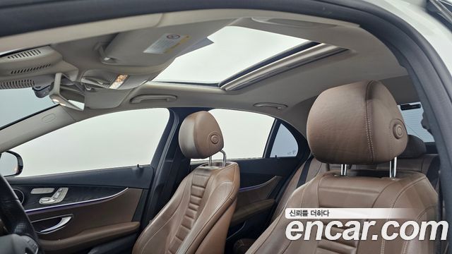 Mercedes-Benz E-Class E220d 4MATIC Avantgarde