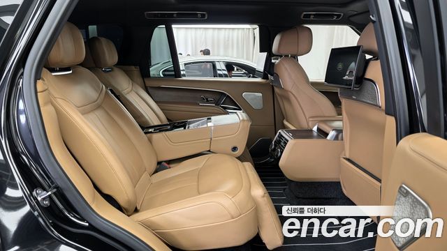Land Rover Range Rover P530 Autobiography Long Wheel Base